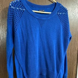 American Eagle sweater blue size medium
